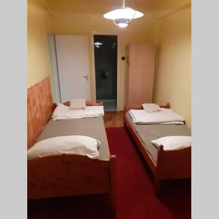 Andrassy Apartment *